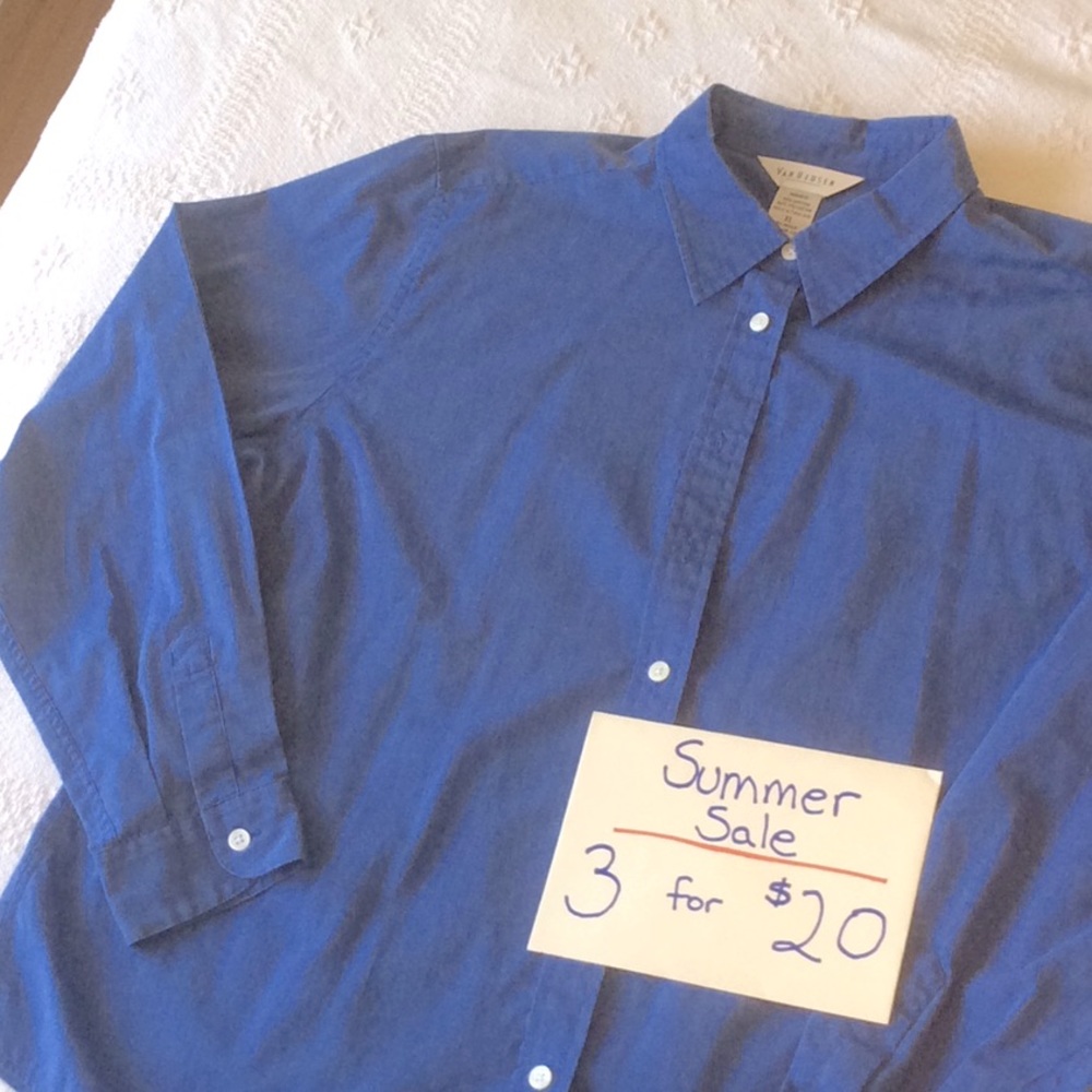 Long sleeve blue woven blouse